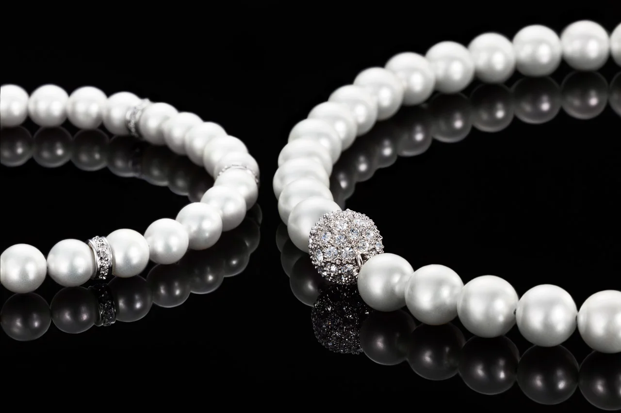 pearl necklace